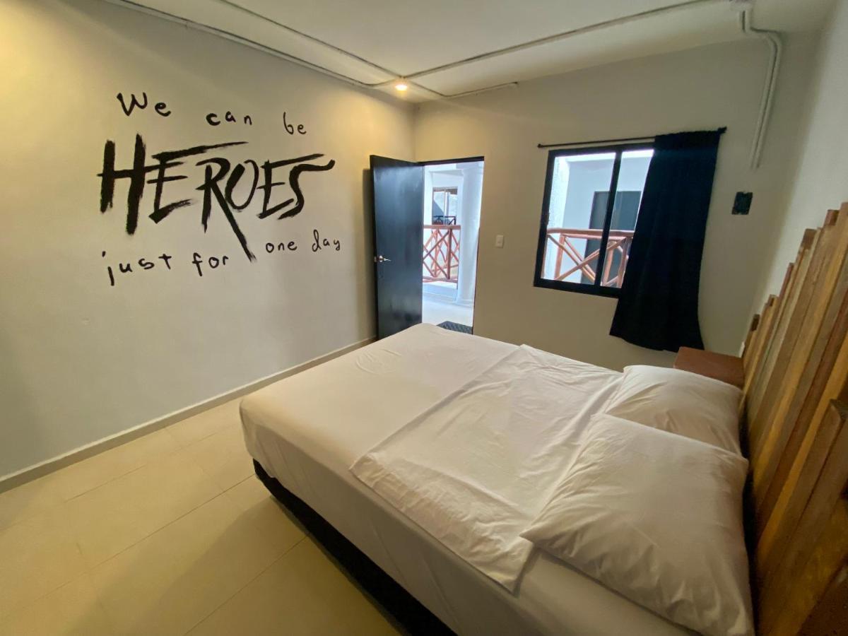 Why Not Rooftop Party Hostel Playa del Carmen Zewnętrze zdjęcie