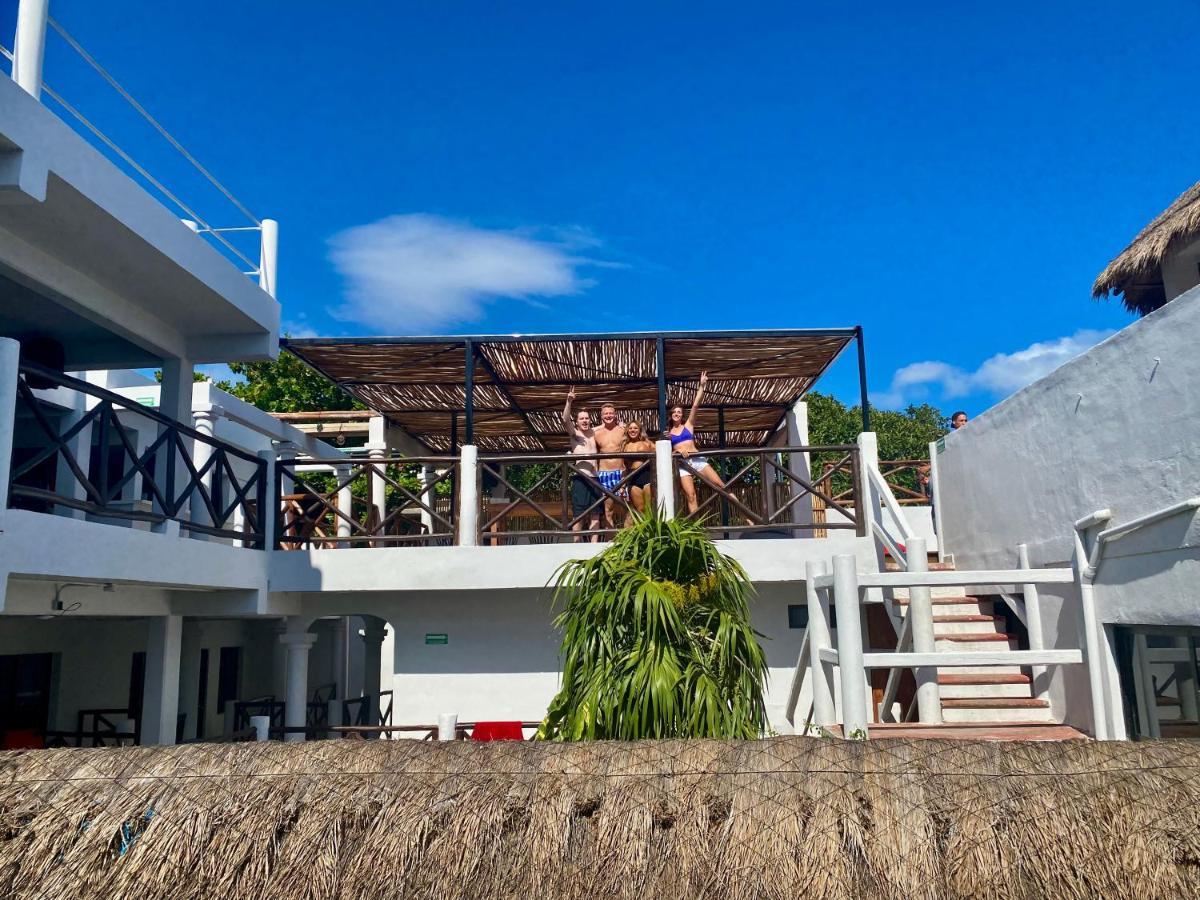 Why Not Rooftop Party Hostel Playa del Carmen Zewnętrze zdjęcie